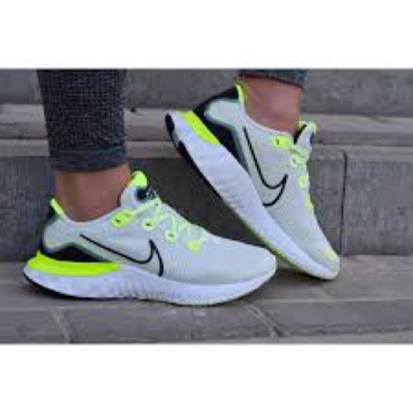 Nike Renew Run 'Grey Fog Volt' Men’s Running Shoes Size 11.5 - Picture 2 of 16
